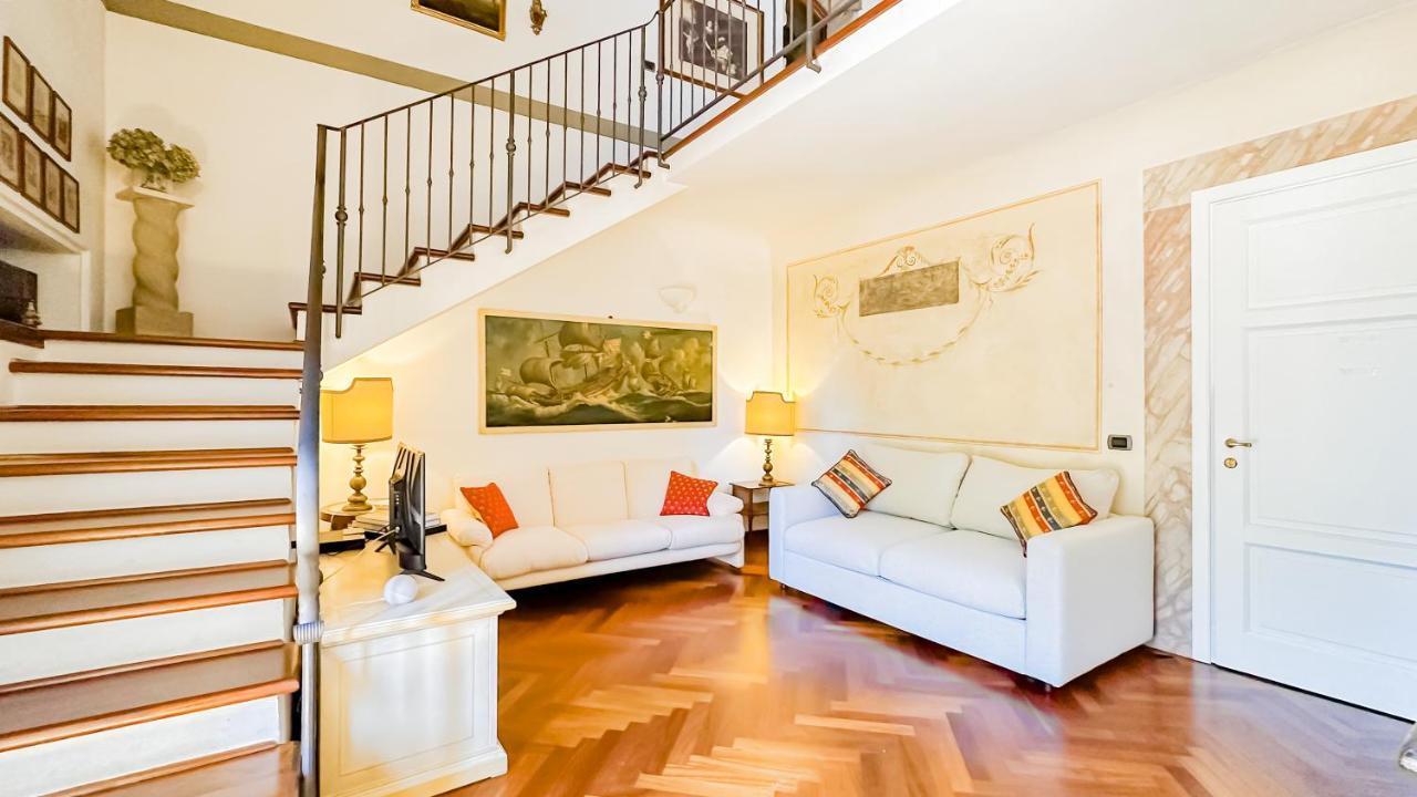 Machiavelli Superior House * Florencia